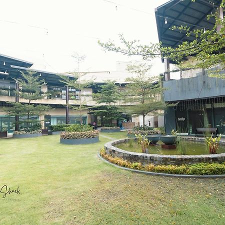 Aussie Shack - 2Br Modern Condo With Skyline View 마닐라 외부 사진
