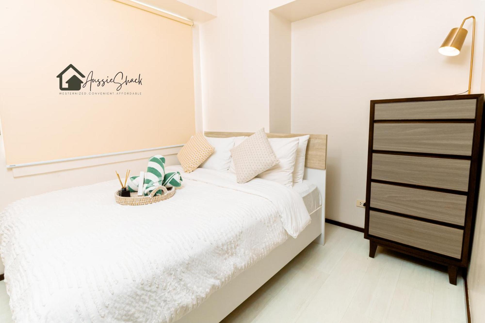 Aussie Shack - 2Br Modern Condo With Skyline View 마닐라 외부 사진